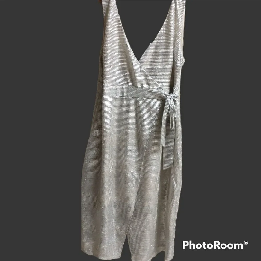 Anthropologie / Line + Dot Silver Wrap Dress, size M - Picture 3 of 8